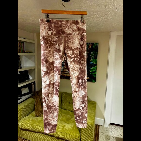 Athleta Women's leggings Elation Antoinette Velvety Pink Rose M - Picture 5 of 9